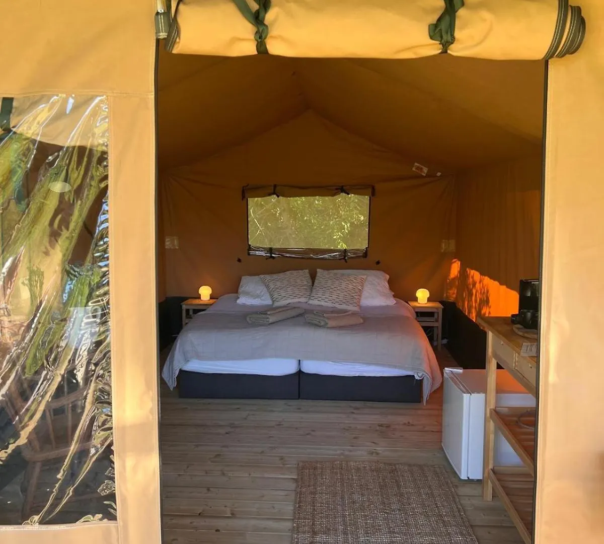 Een Luxe Safari Tent Rijsenhout